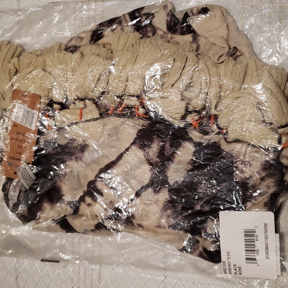 MICHAEL STARS New SCARF Tie-Dye Tassel Wrap Women's NWT GIFT - Picture 4 of 11